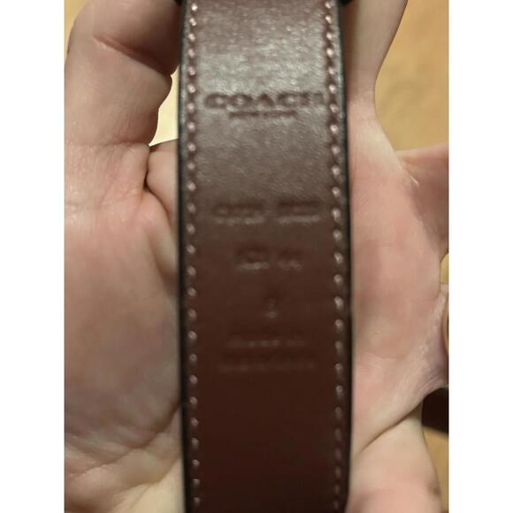 Coach Leather Women's Belt with Silver Tone Buckle Size Small - Picture 3 of 4